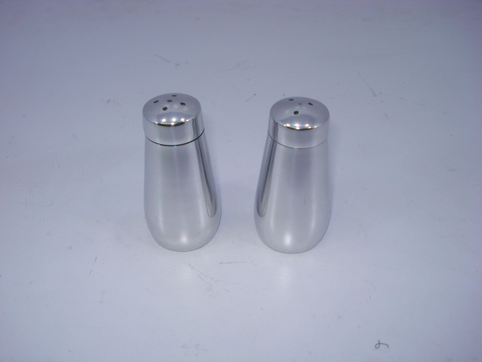 Aluminum Sault And Pepper Set
