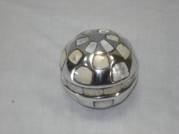 Image of Mother of Pearl Ball
