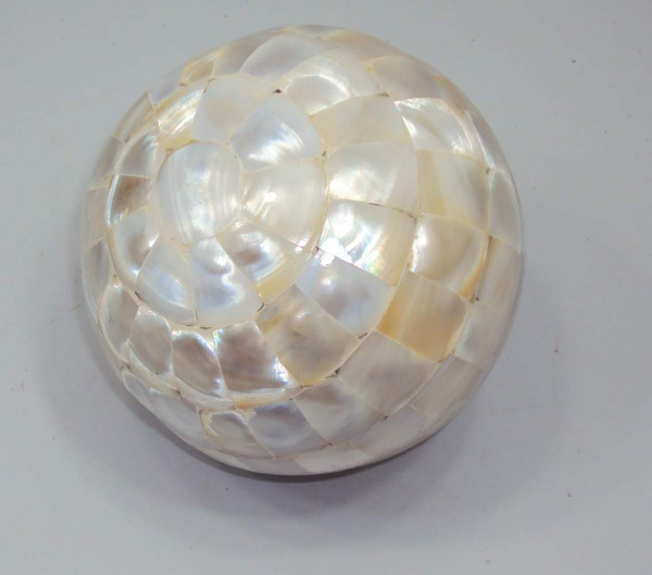 Image of Bone-Horn Made Ball