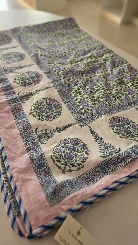 Image of WHITE AND PURPLE COTTON BLOCKPRINT REVERSIBLE SINGLE DOHAR