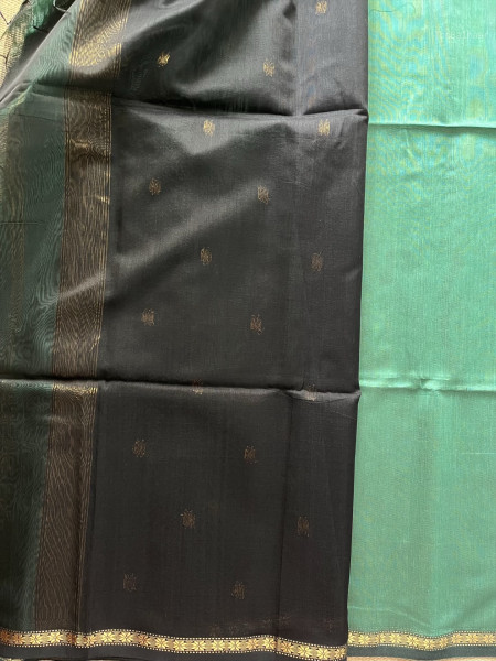 SAGE GREEN | BLACK MAHESHWARI SAREE