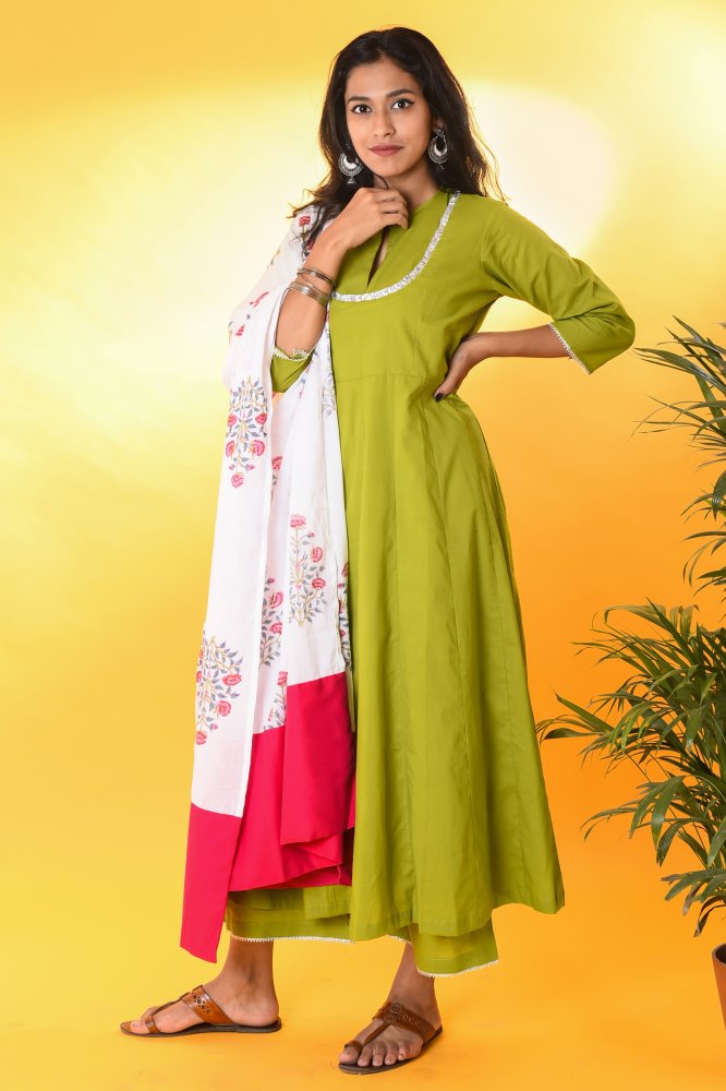 Image of Boota Floral Dupatta