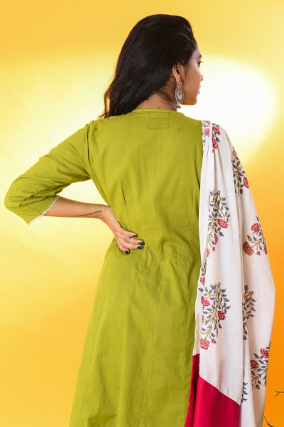 Boota Floral Dupatta