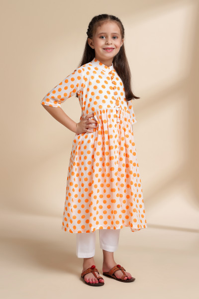 Vintage Cape Set (of 2)