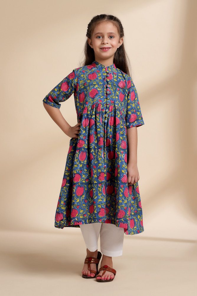 Image of Basin Cape Set (of 2)