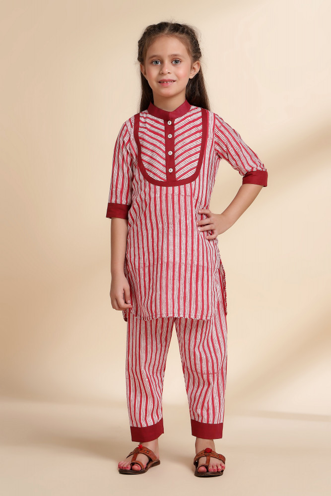 Image of Zinnia Kurta Set (of 2)