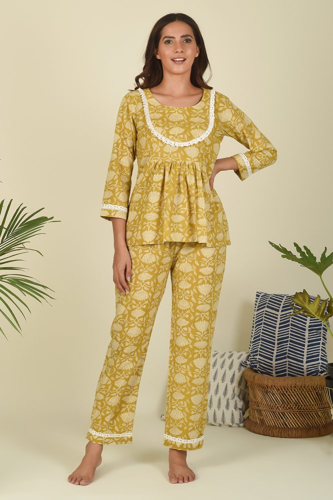 Image of Caramel Yoke Set (of 2)