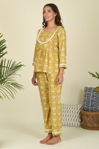 Caramel Yoke Set (of 2)