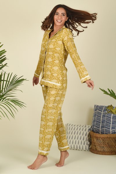 Lara Lapel Set (of 2)