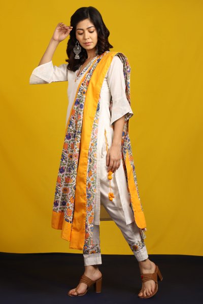 Ivory Floral Dupatta