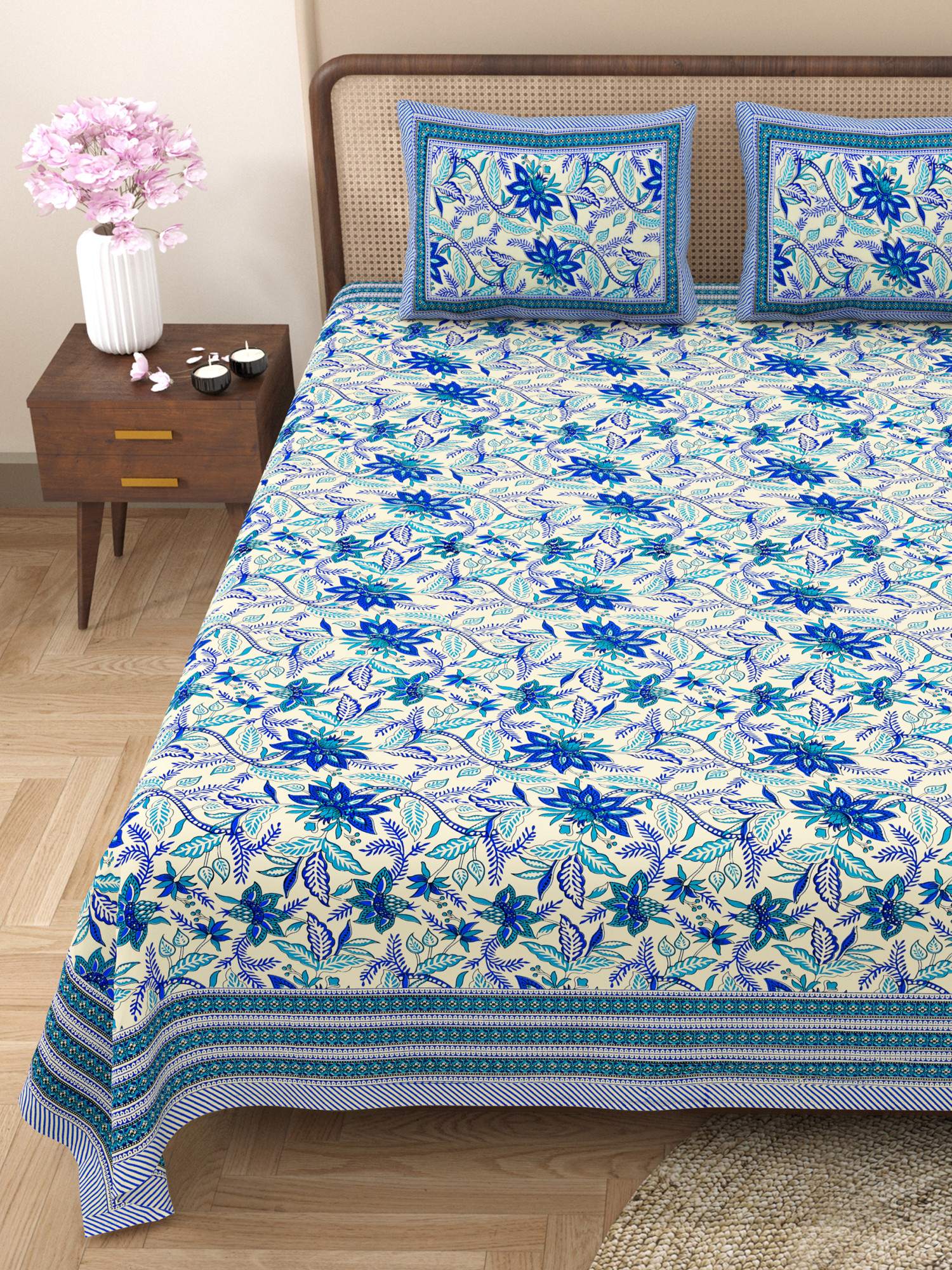Blue Floral Printed Pure Cotton Double Bedsheet with 2 Pillow Covers