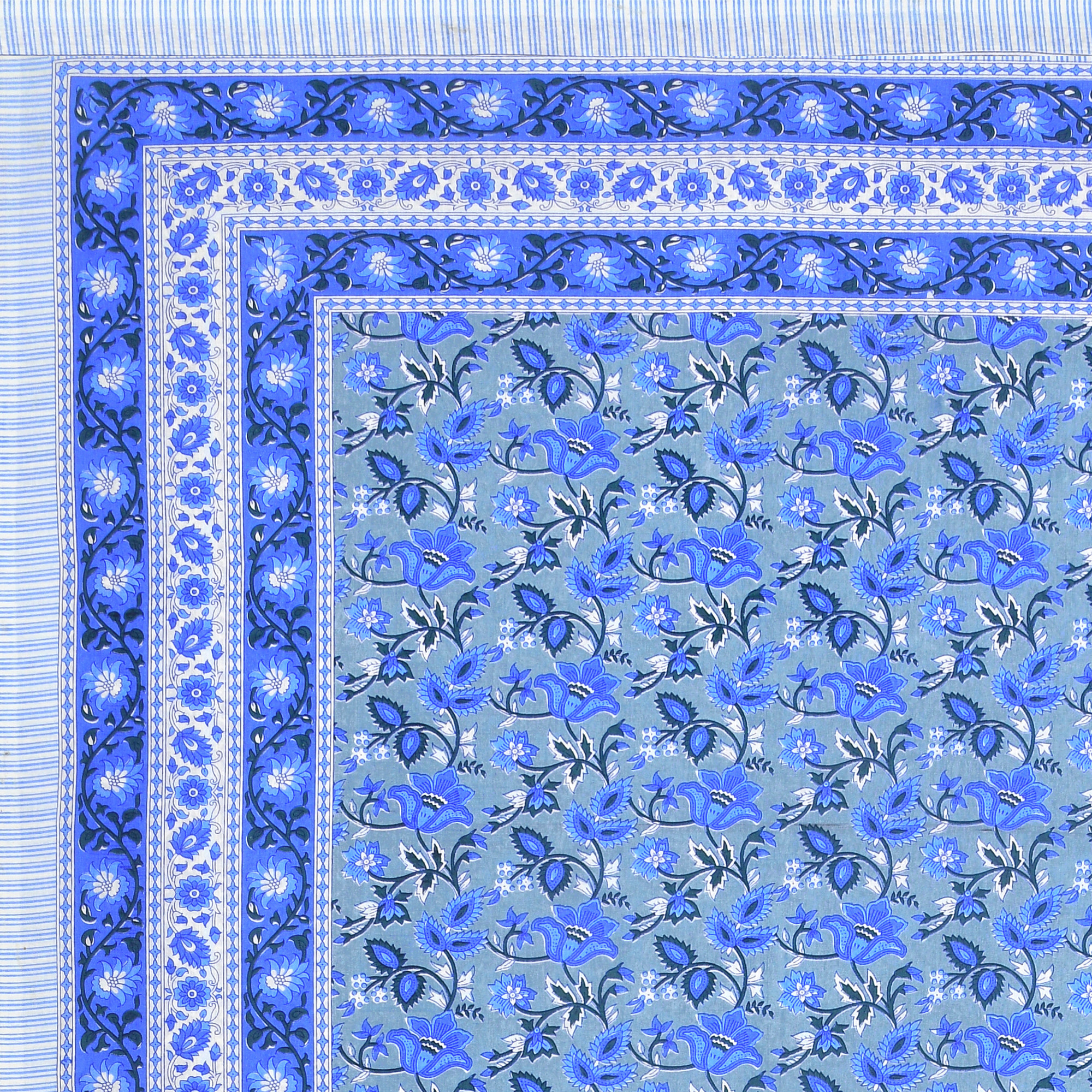 White  Blue Floral 210 TC  Pure Cotton Double Bedsheet with 2 Pillow Covers