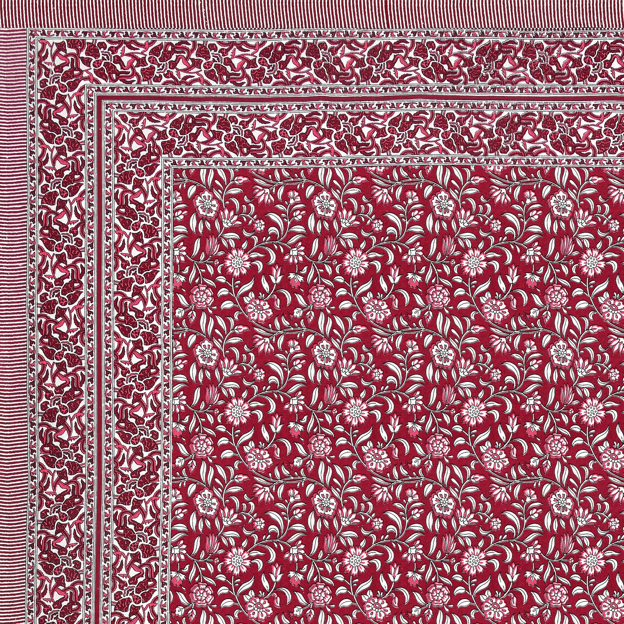White Maroon Floral 210 TC Pure Cotton Double Bedsheet with 2 Pillow Covers