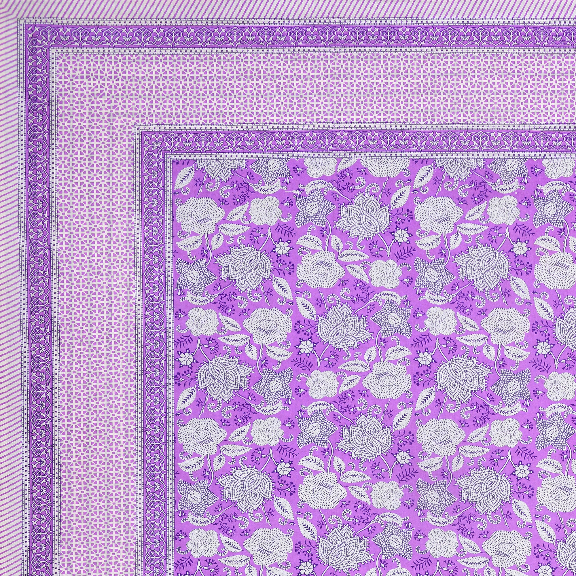 Purple White Floral 240 TC Pure Cotton Double Bedsheet with 2 Pillow Covers