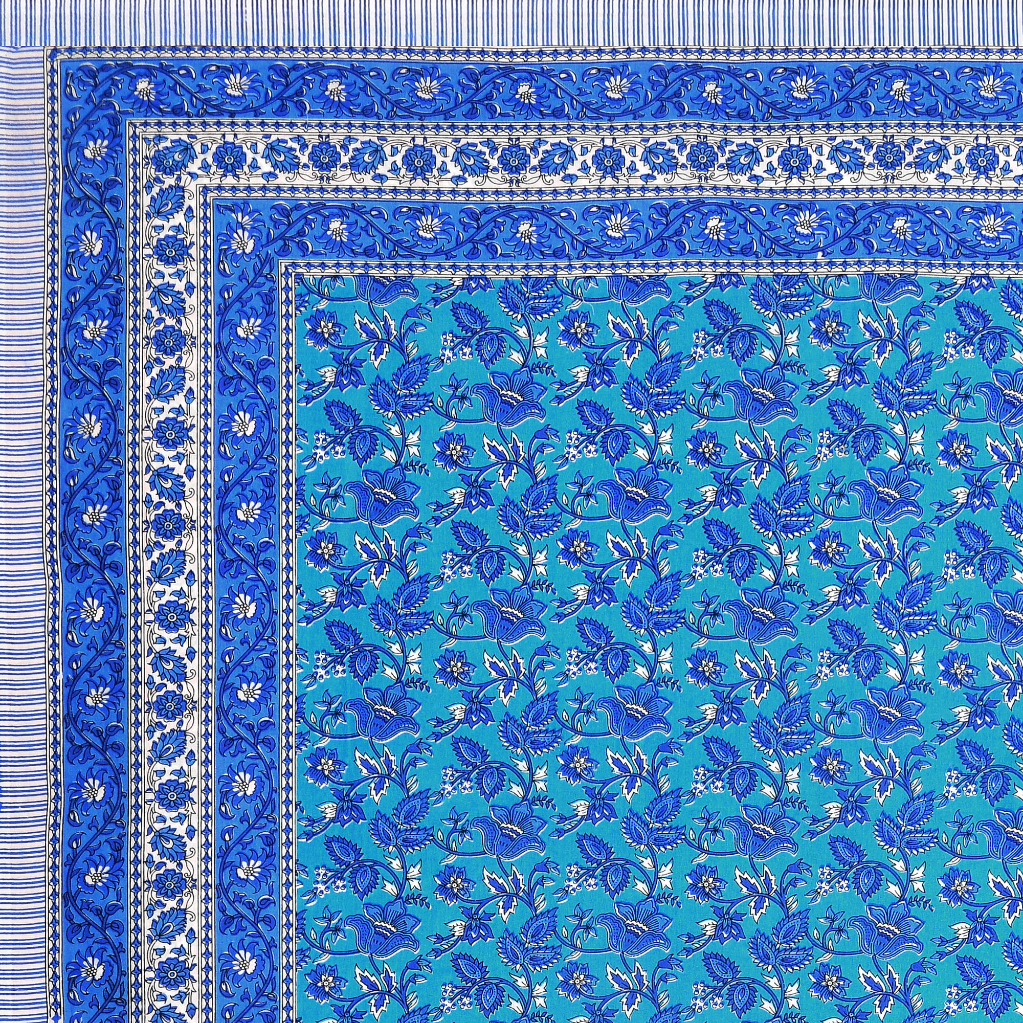 White Blue Floral 210 TC Pure Cotton Double Bedsheet with 2 Pillow Covers