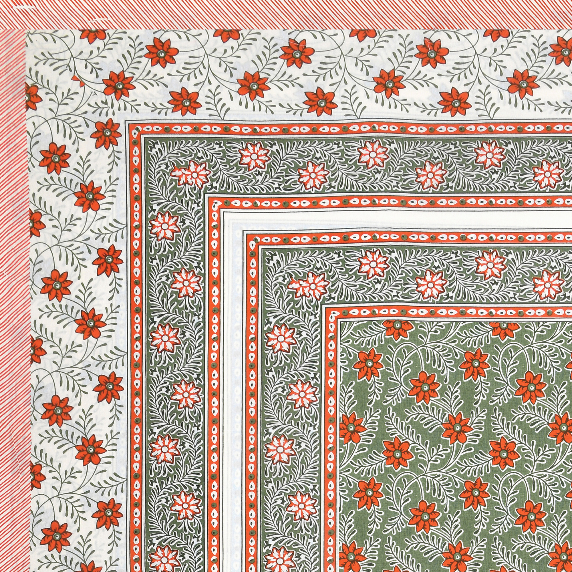 White Orange Floral 210 TC Pure Cotton Double Bedsheet with 2 Pillow Covers