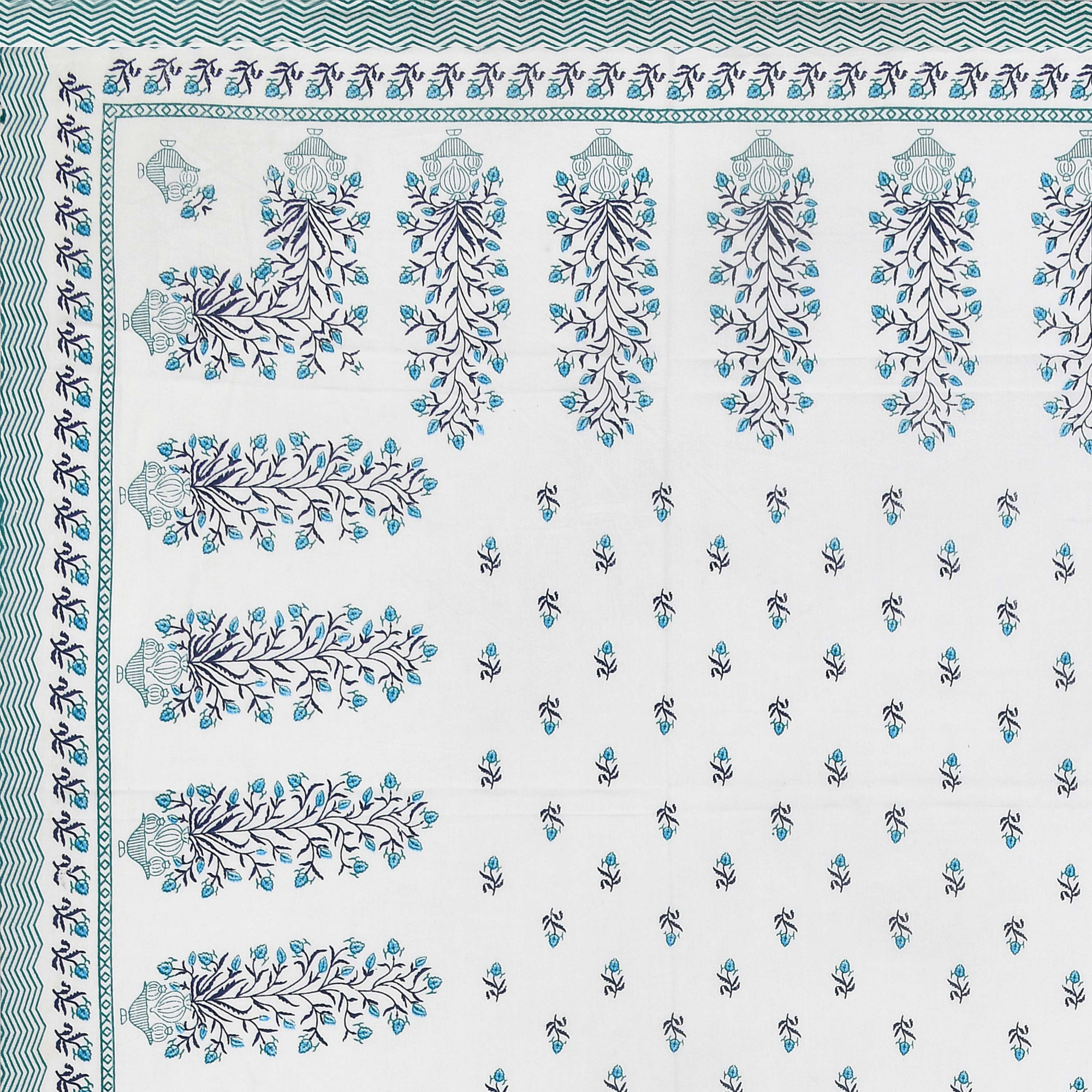 Green Ethnic Motifs Printed Pure Cotton Double Bedsheet with 2 Pillow Covers