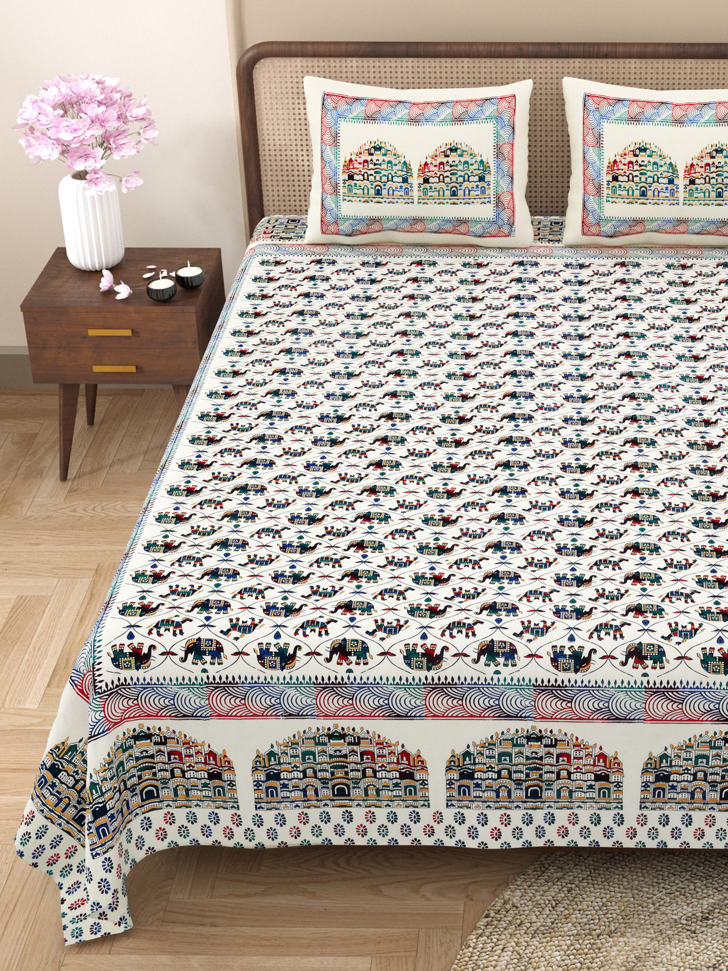Satrangi Hawa Mahal Pattern Pure Cotton Double Bedsheet with 2 Pillow Covers