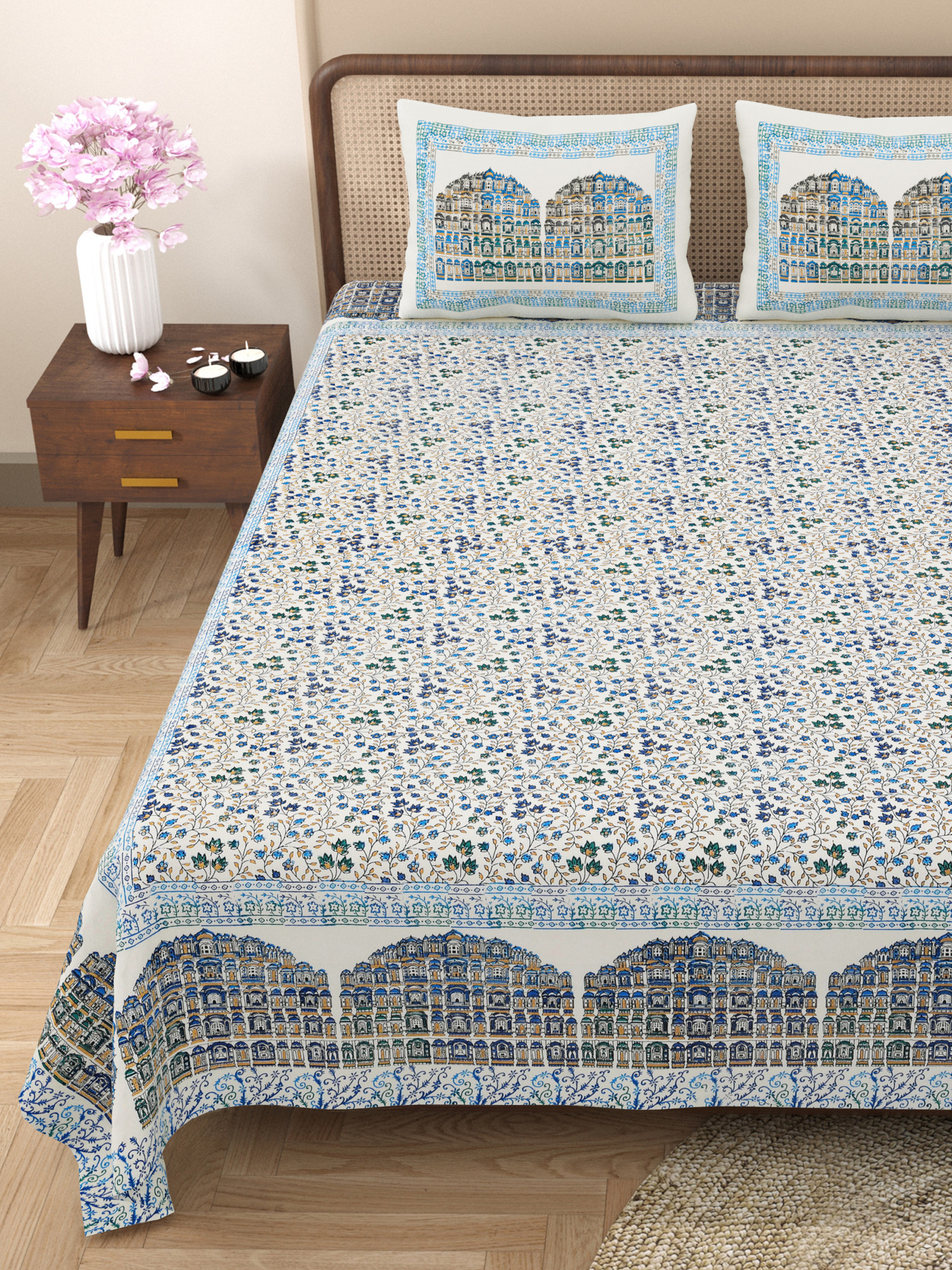Satrangi Hawa Mahal With Floral Print Pure Cotton Double Bedsheet with 2 Pillow Covers