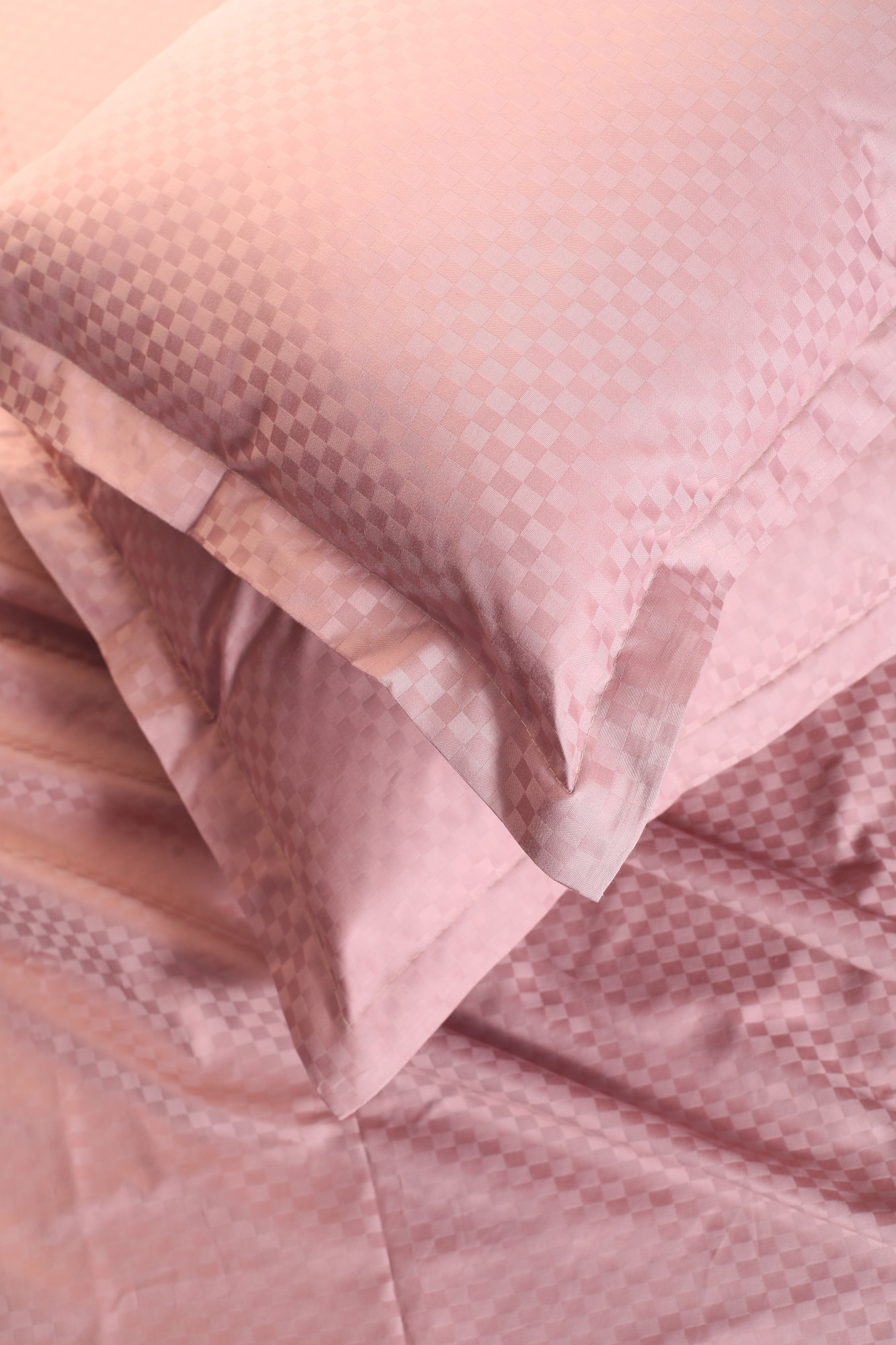 Checkmate - Soft Amber