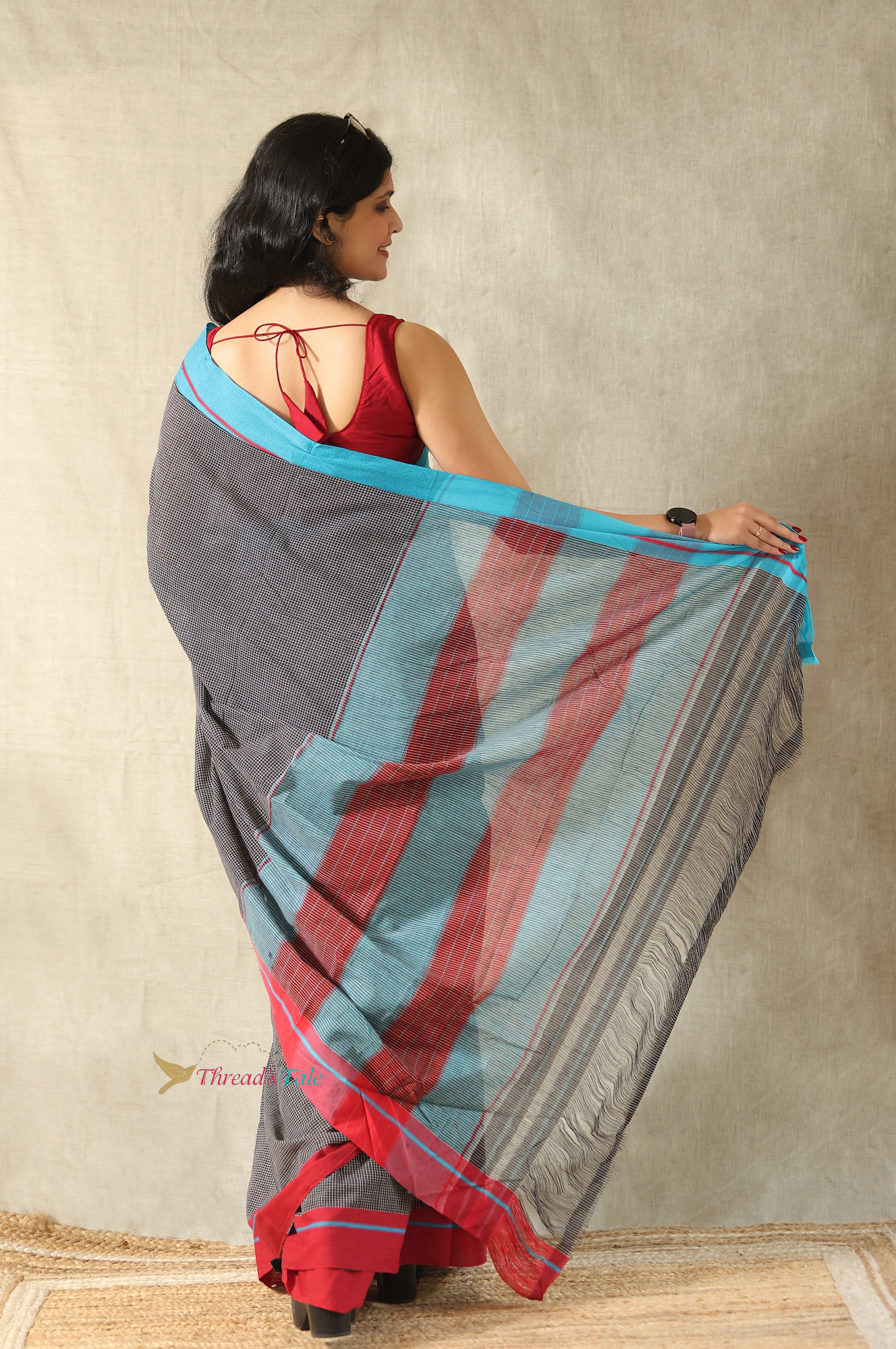Grey Handwoven Cotton Checks Saree With Contrast Border