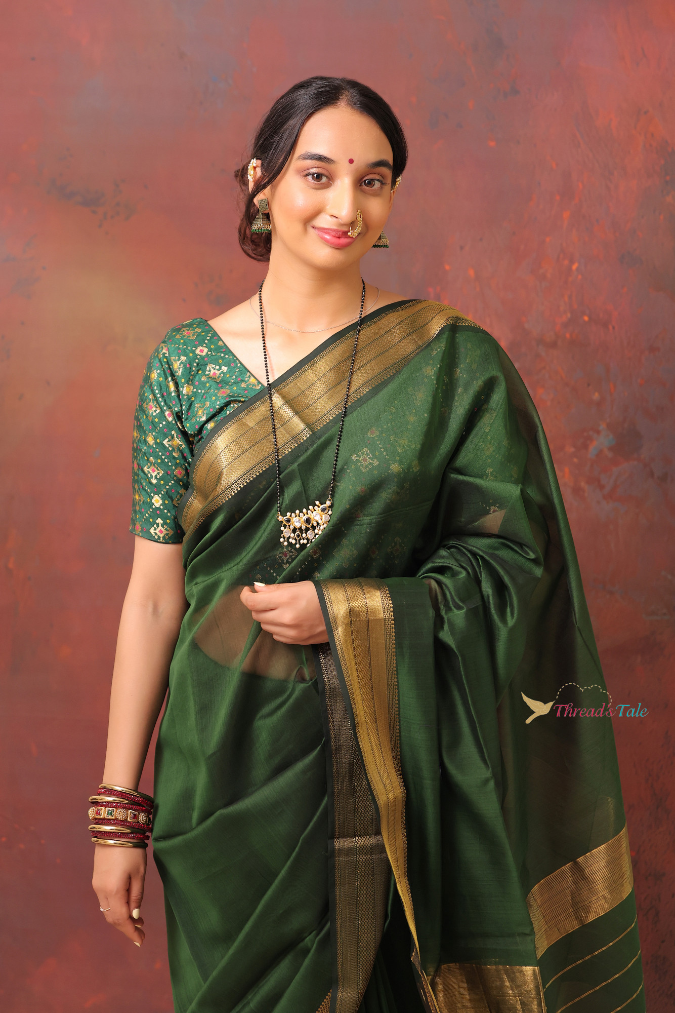 Bottle Green Handwoven Maheshwari Silk By Cotton Saree