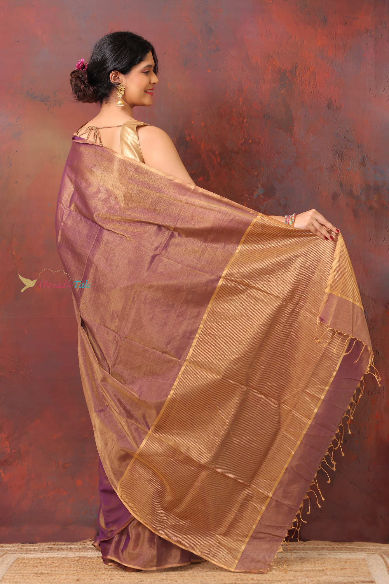 Violet Golden Handwoven Maheshwari Silk Saree