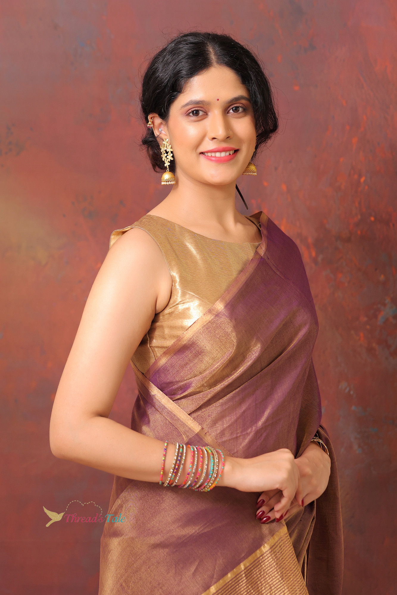 Violet Golden Handwoven Maheshwari Silk Saree