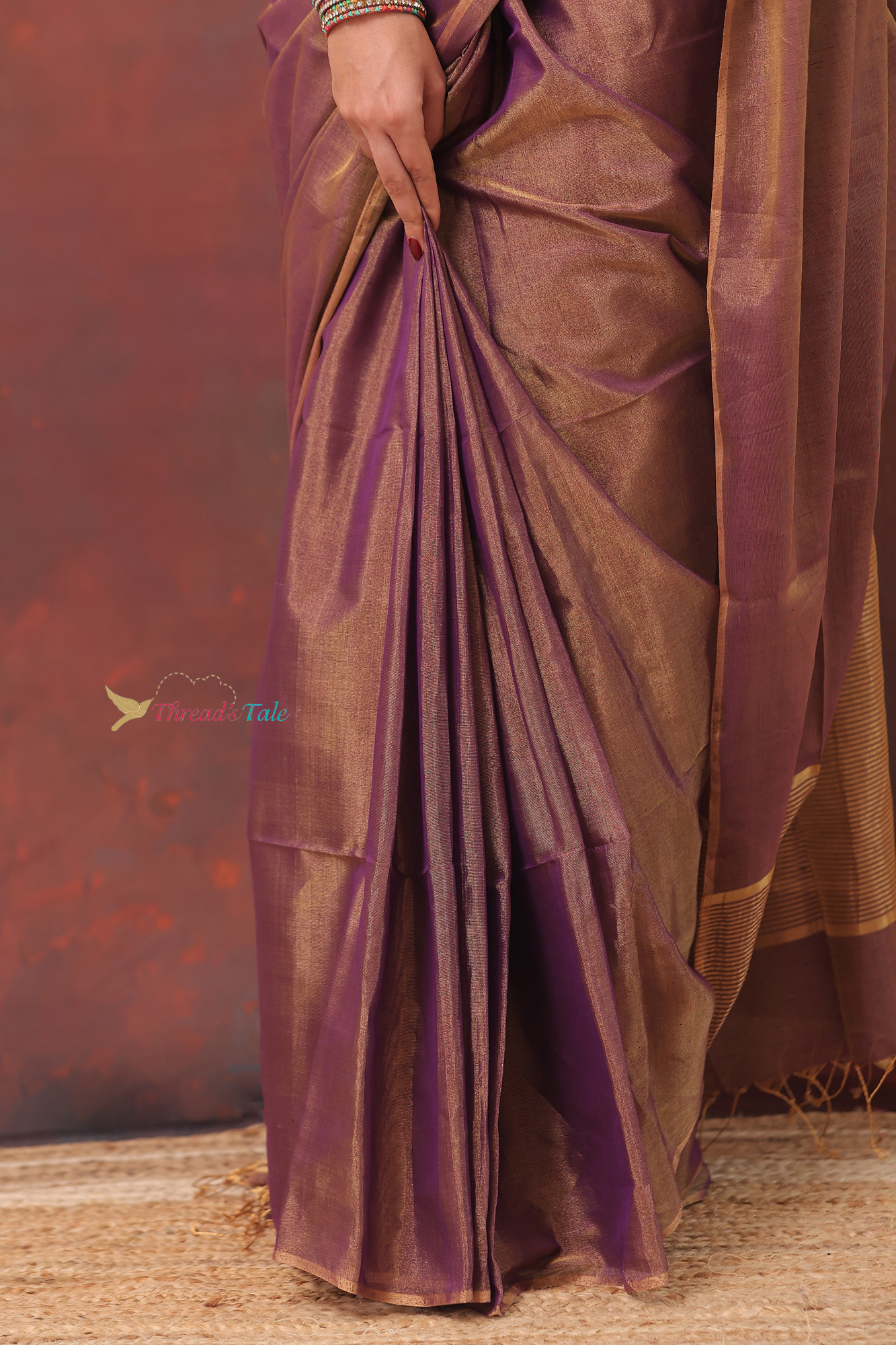Violet Golden Handwoven Maheshwari Silk Saree