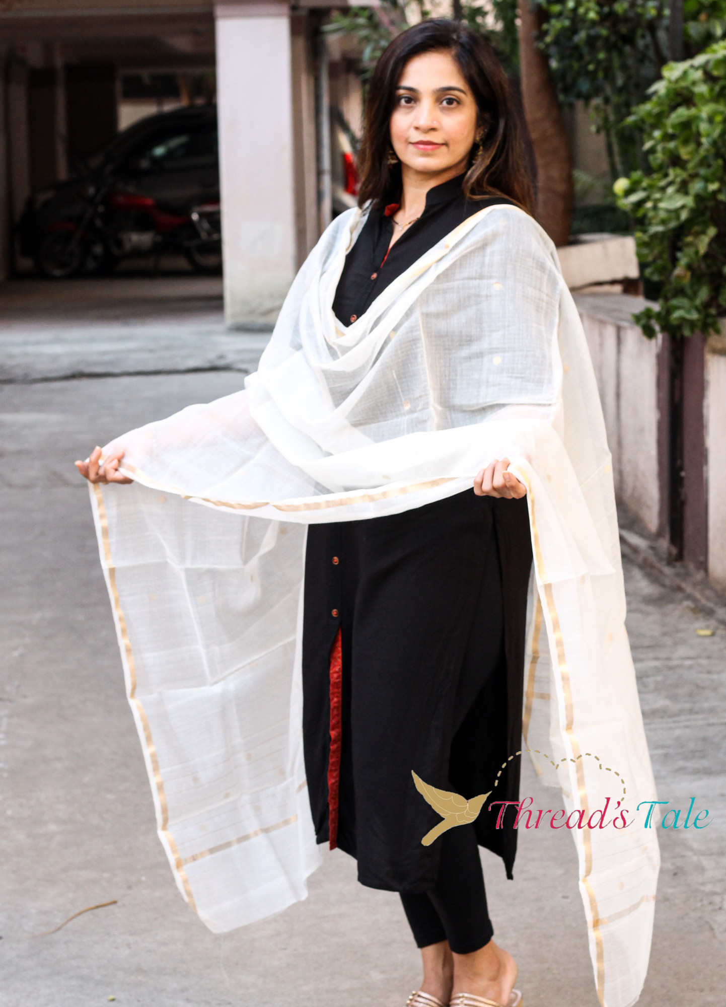 Handwoven White Chanderi Dupatta With Golden Buties