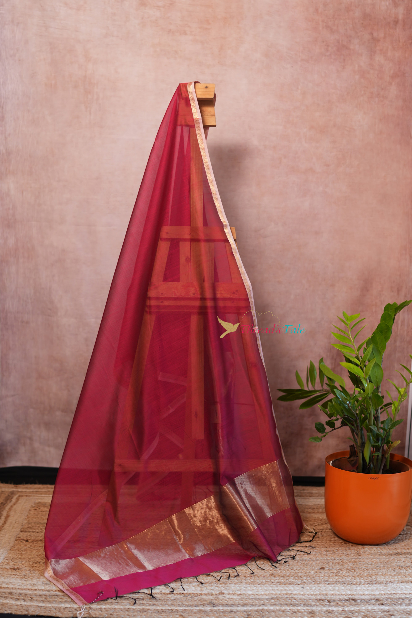 Deep Pink Handwoven Maheshwari Dupatta With Border