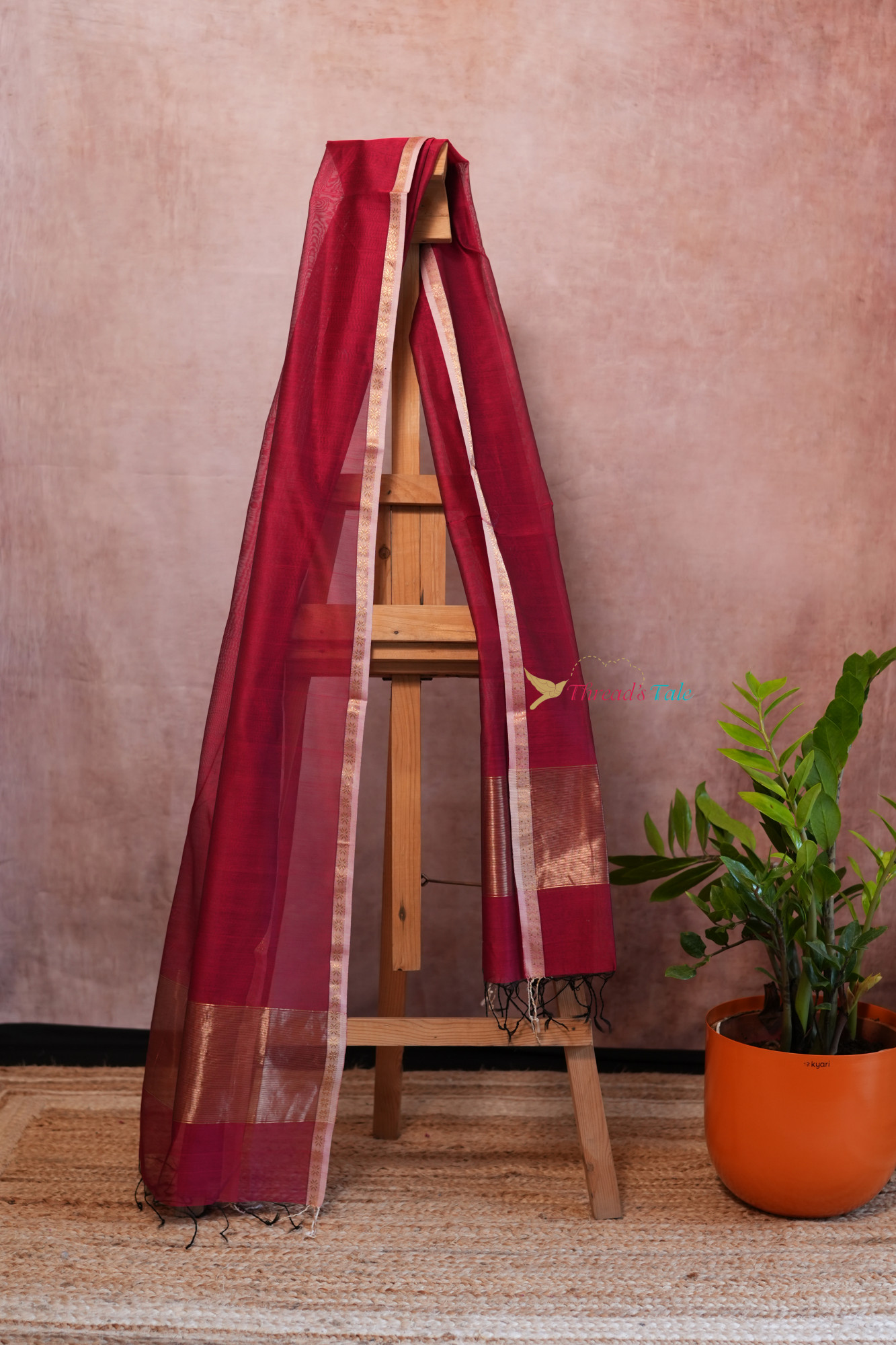 Deep Pink Handwoven Maheshwari Dupatta With Border