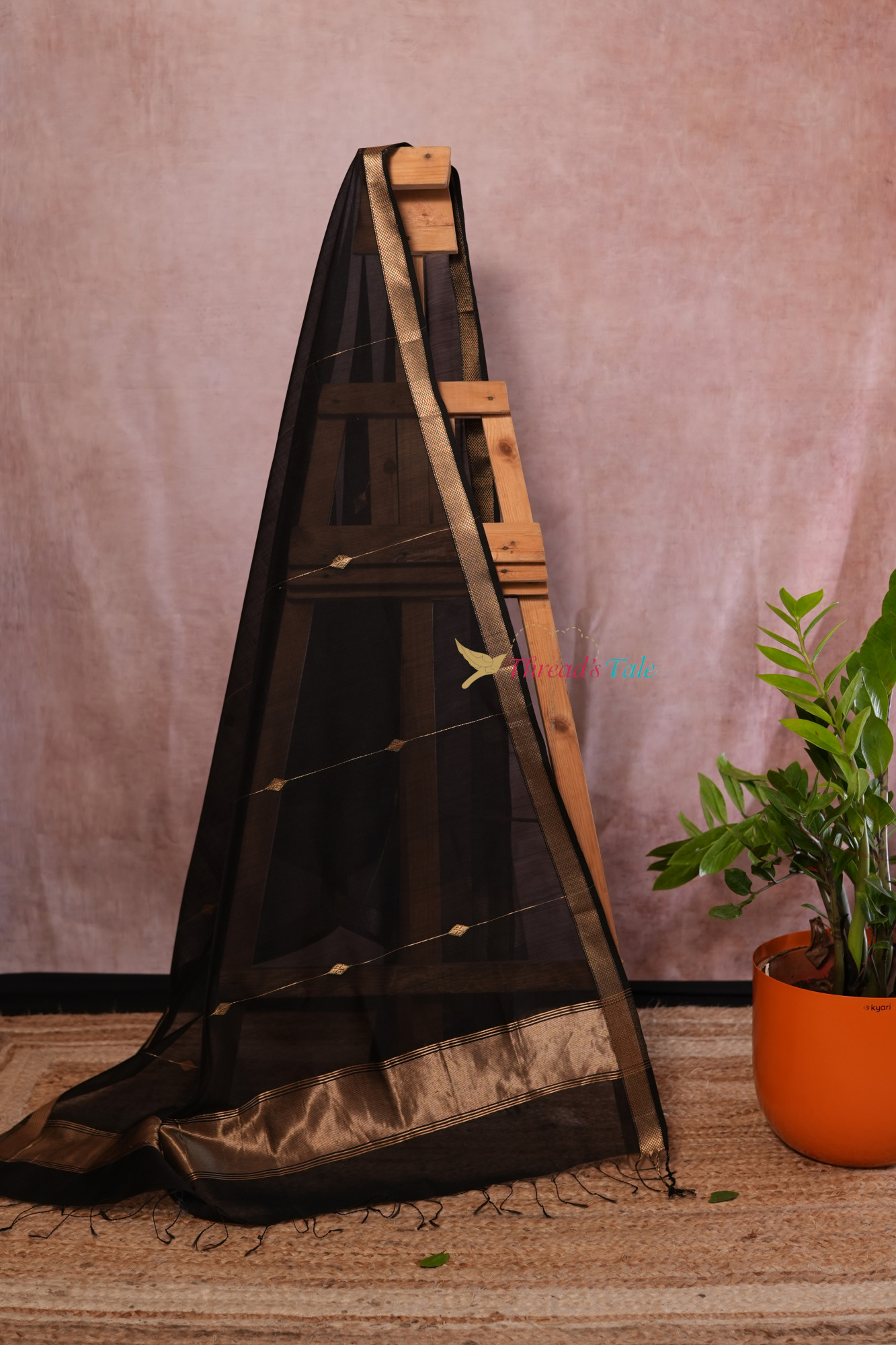 Black Handwoven Maheshwari Dupatta With Line Butti