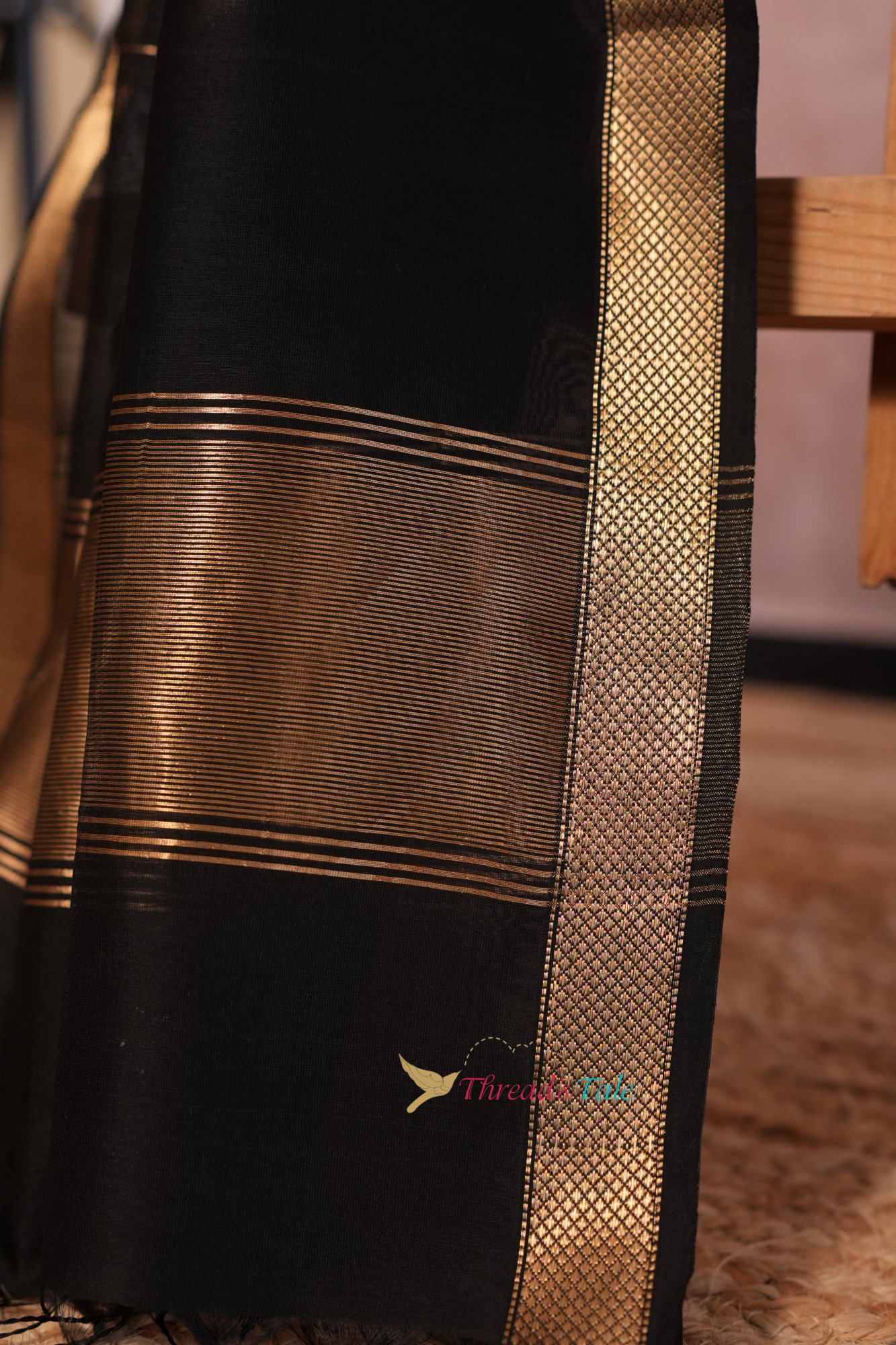 Black Handwoven Maheshwari Dupatta With Line  Butti