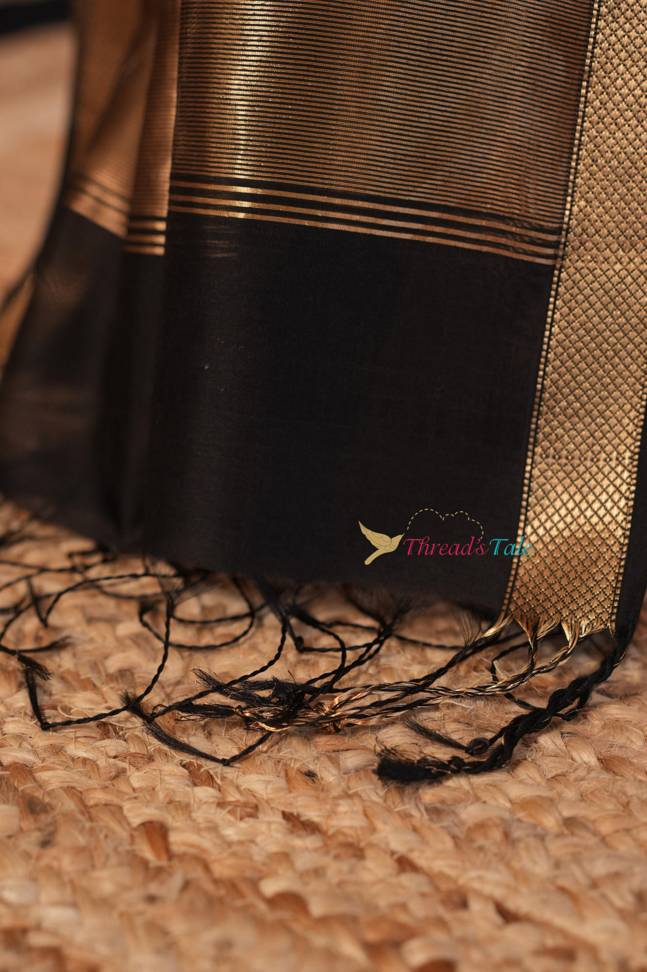 Black Handwoven Maheshwari Dupatta With Line  Butti