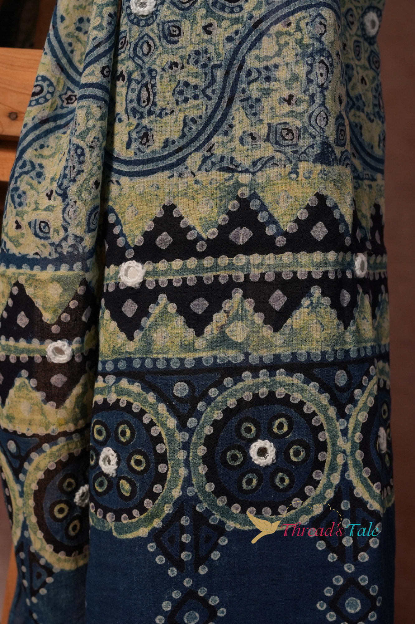 Handcrafted Indigo White Cotton Stole