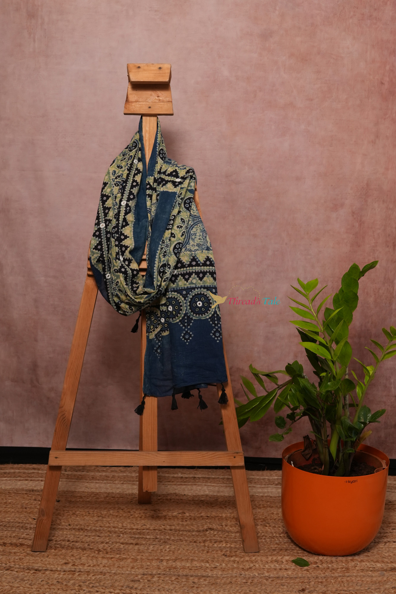 Handcrafted Indigo White Cotton Stole