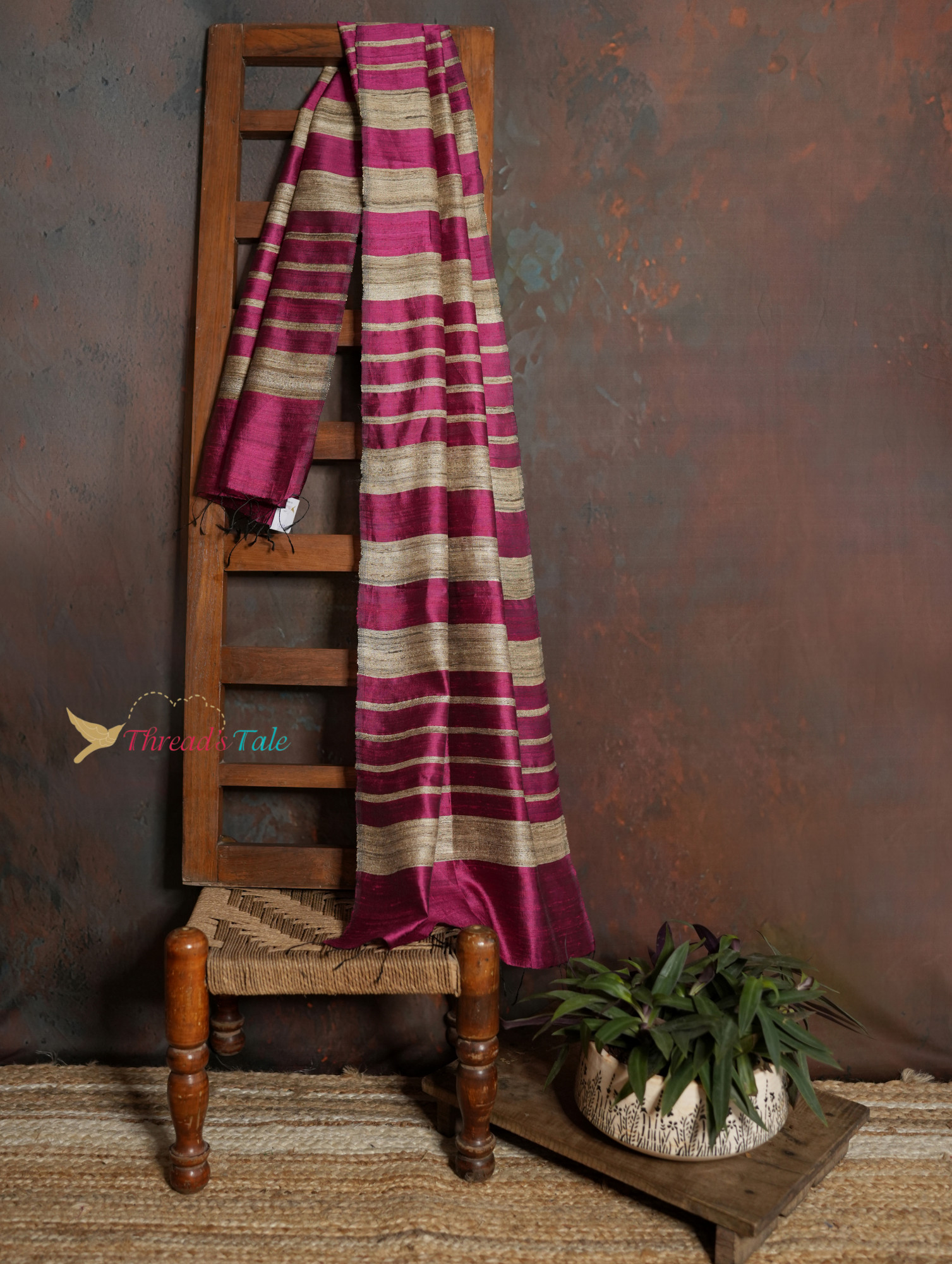 Handwoven Magenta Stole with Contrast Gold Stripes