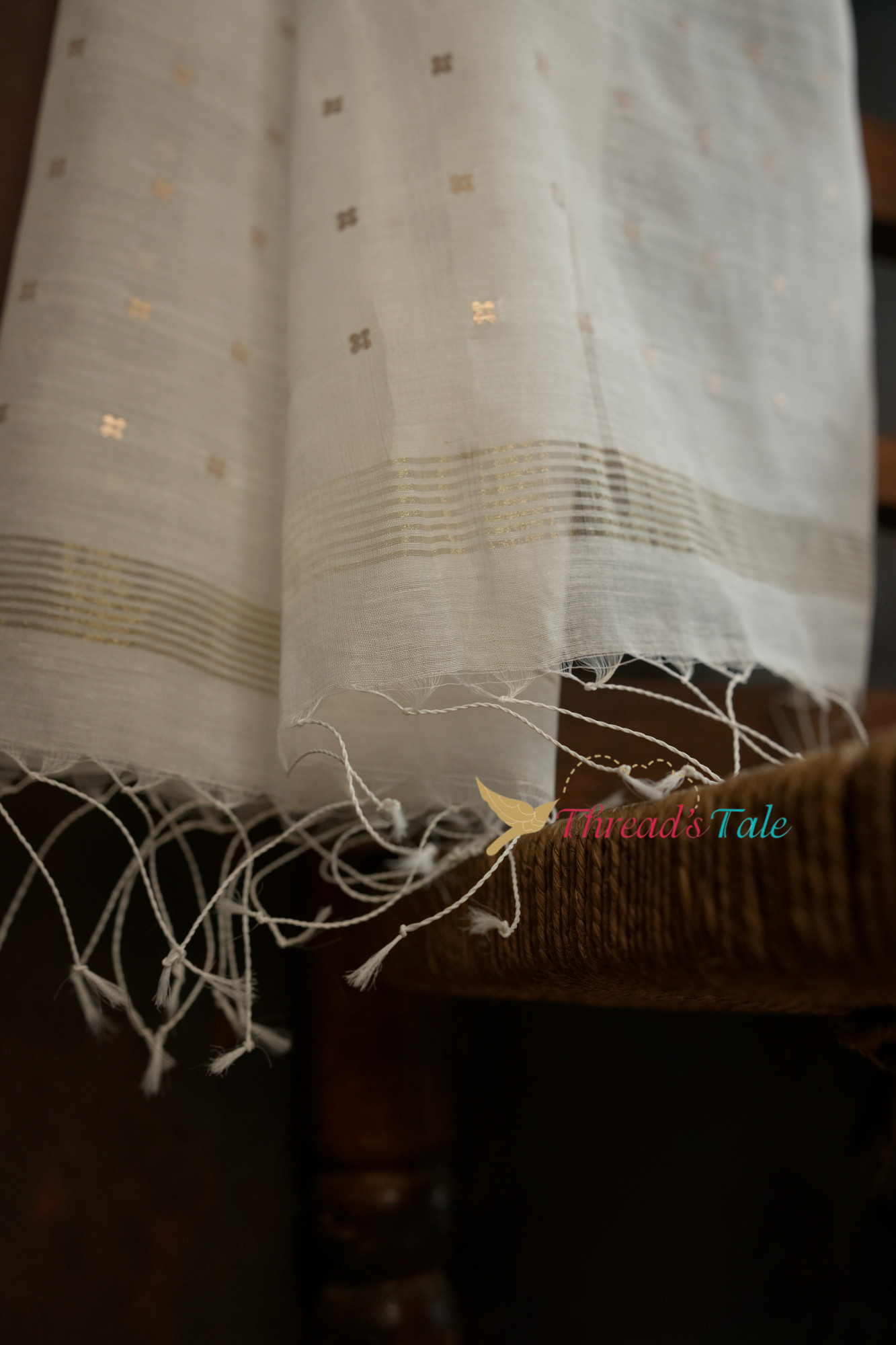 White Silk-Cotton Handwoven Dupatta With Sequins
