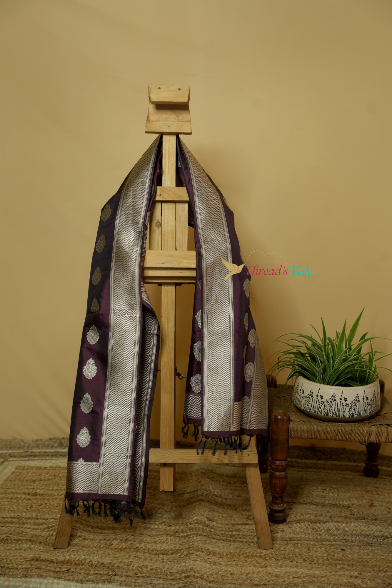 Wine Pure Silk Stoles With Muted Zari Border And Motifs