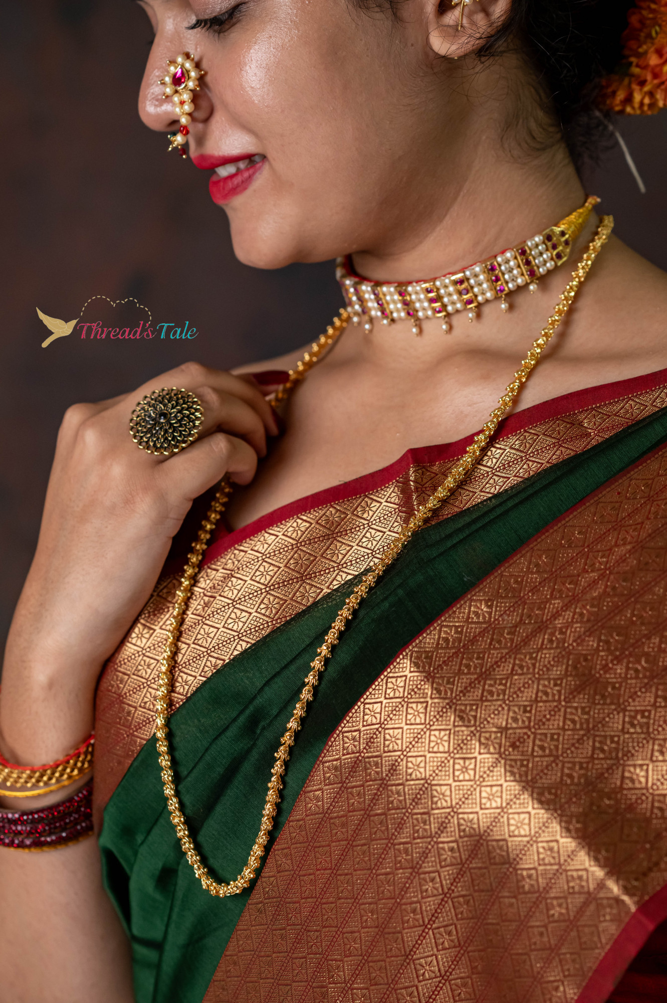 Festive Green Handwoven Maheshwari Silk Saree With Jaal Aachal