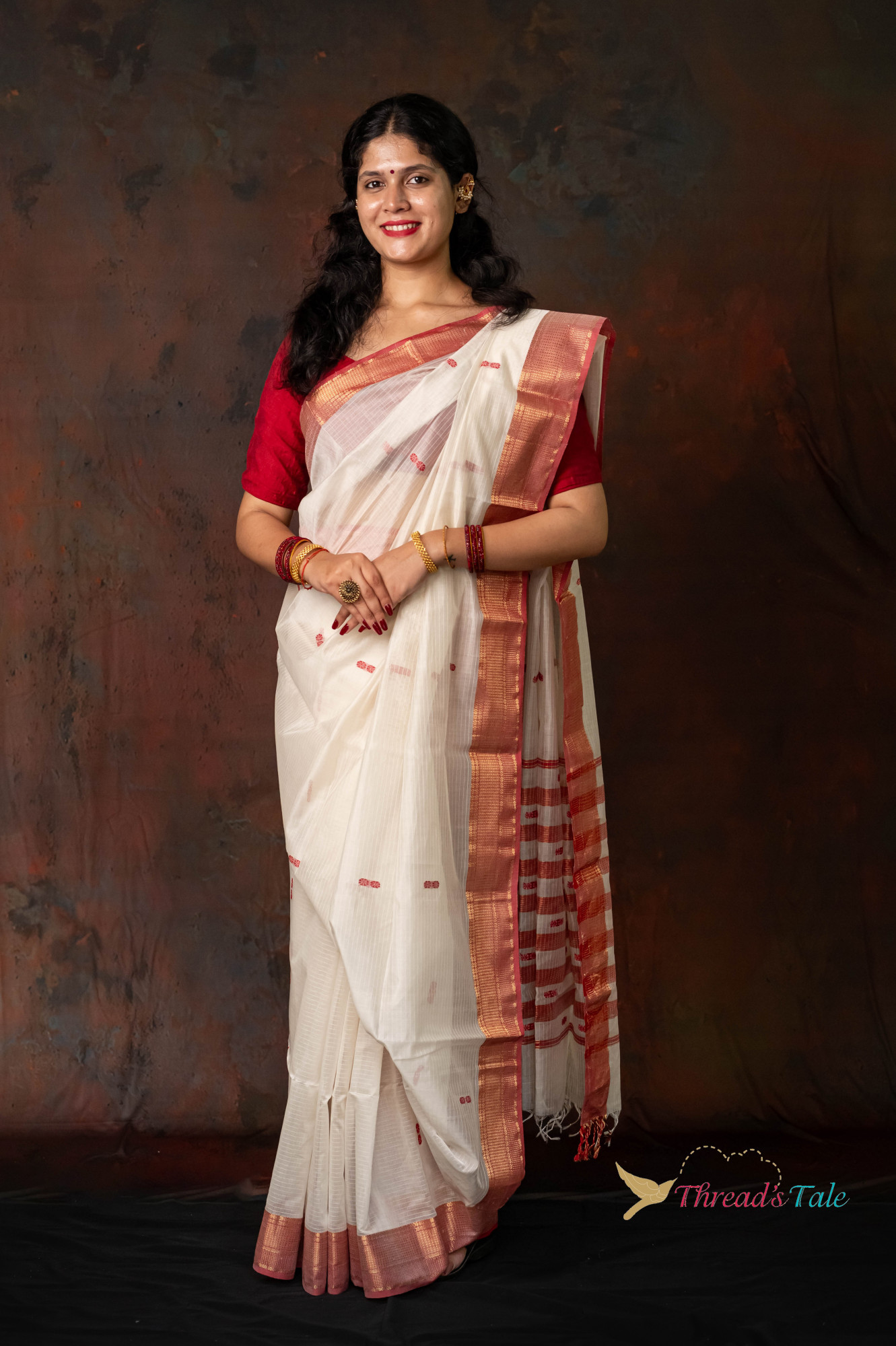 Milky White Handwoven Maheshwari Silk Saree With Red Textured Border