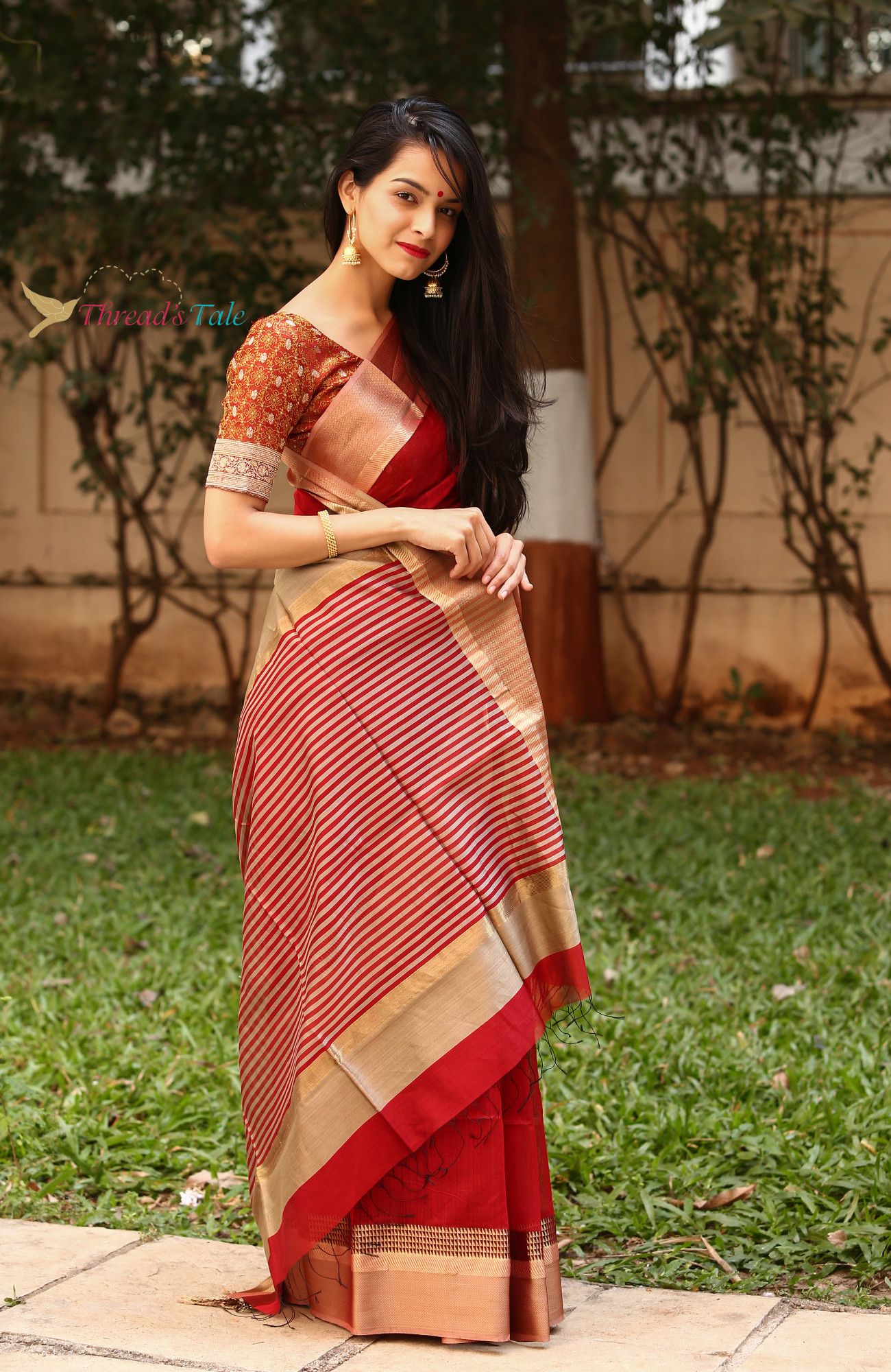 Red Handdwoven Maheshwari Silk Saree With Beige Border