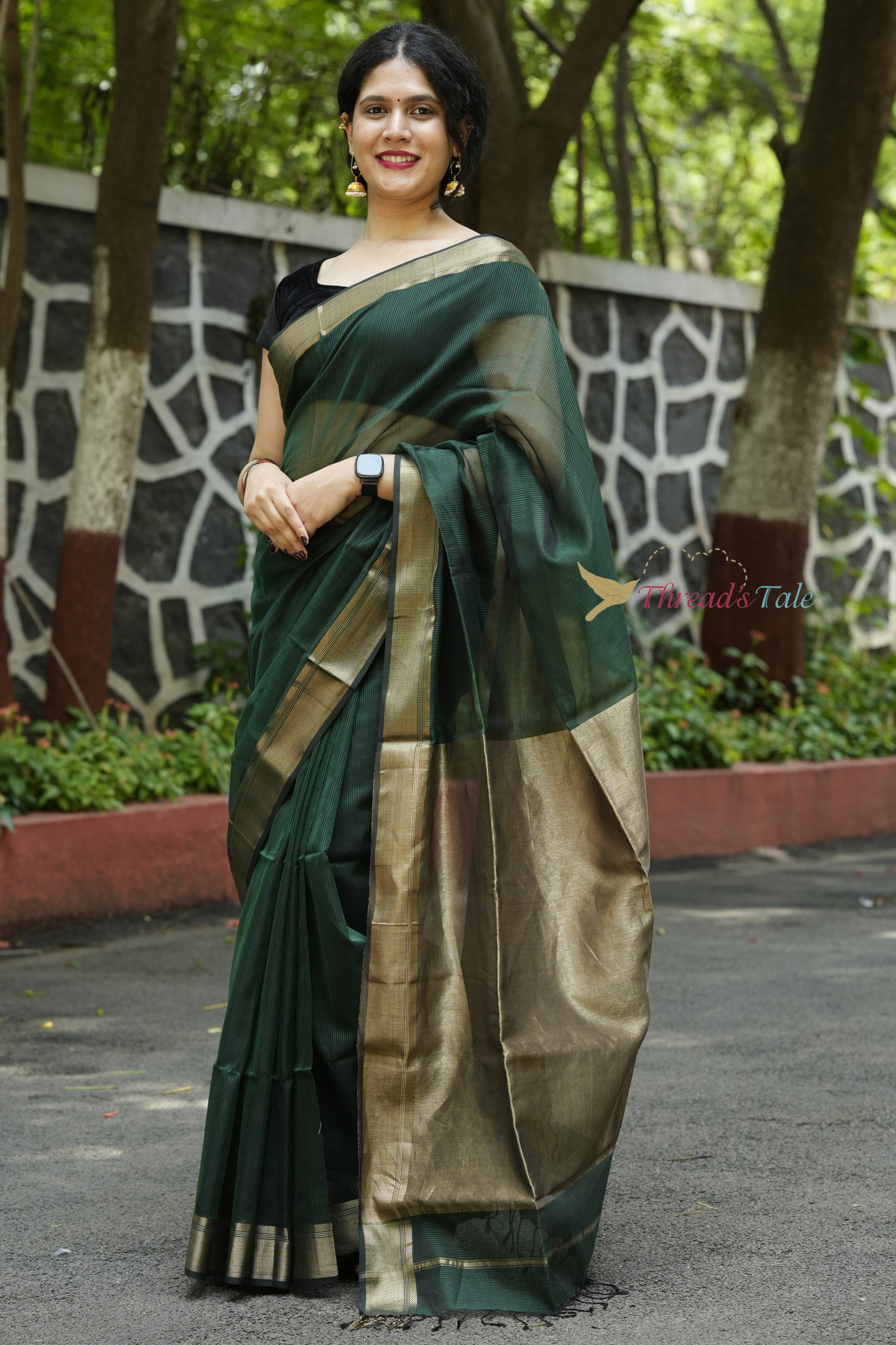Deep Green Handwoven Maheshwari Silk Saree With Self Checks