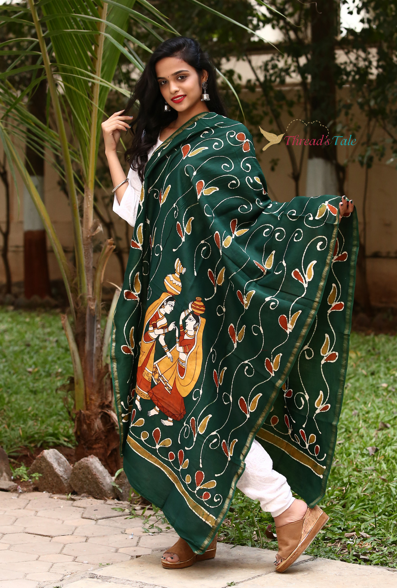 Green Handwoven Batik Hand Painted Maheshwari Silk Dupatta