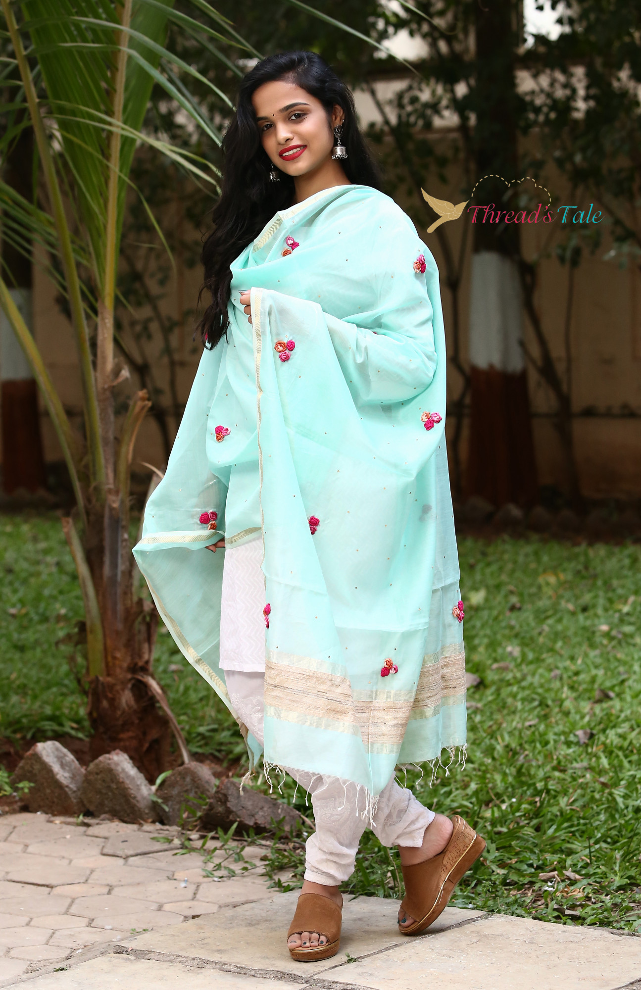 Sea Green Hand Embroidered Handwoven Maheshwari Silk Dupatta