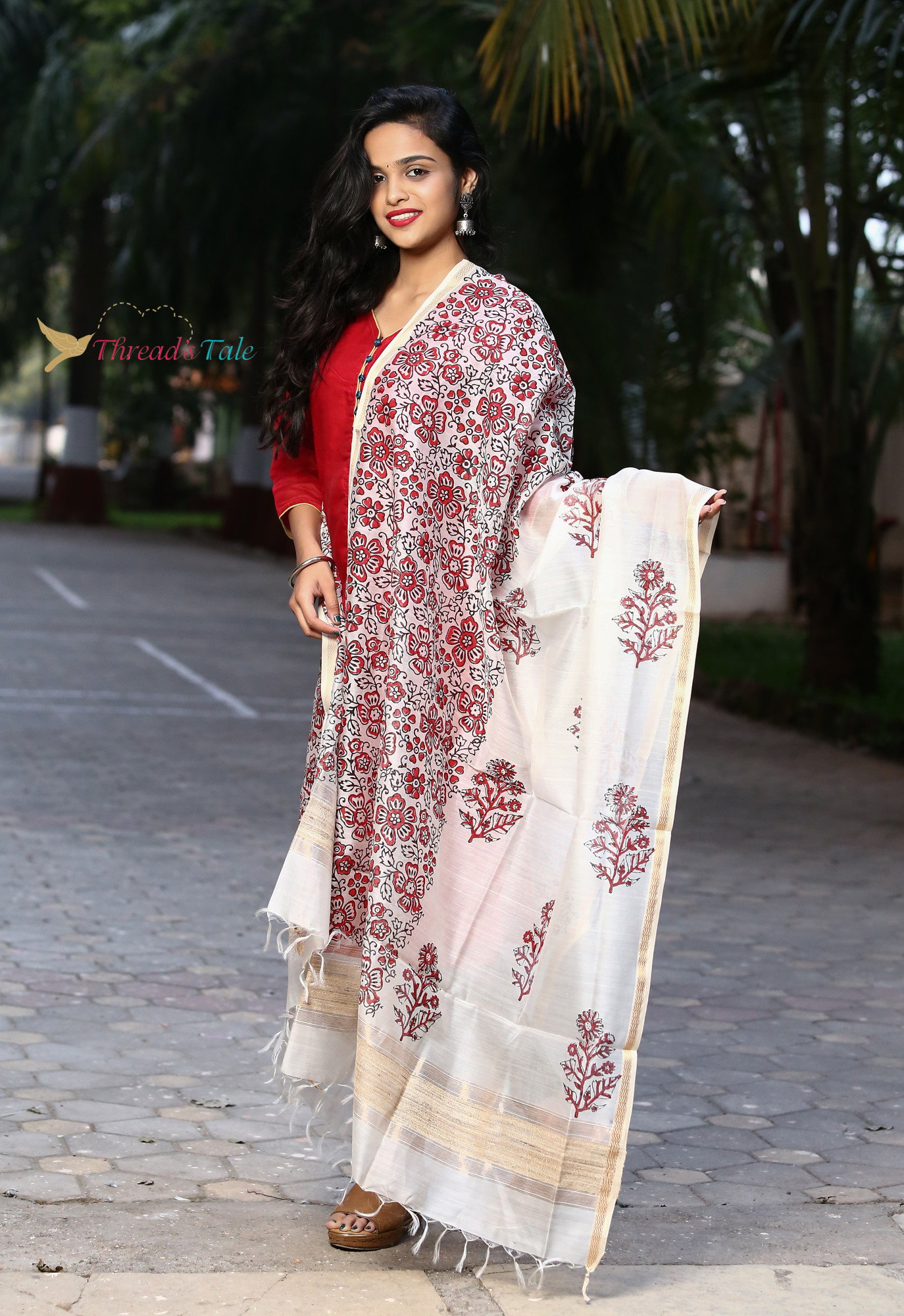 Milky White Kalamkari Hand Block Printed Handwoven Maheshwari Silk Dupatta