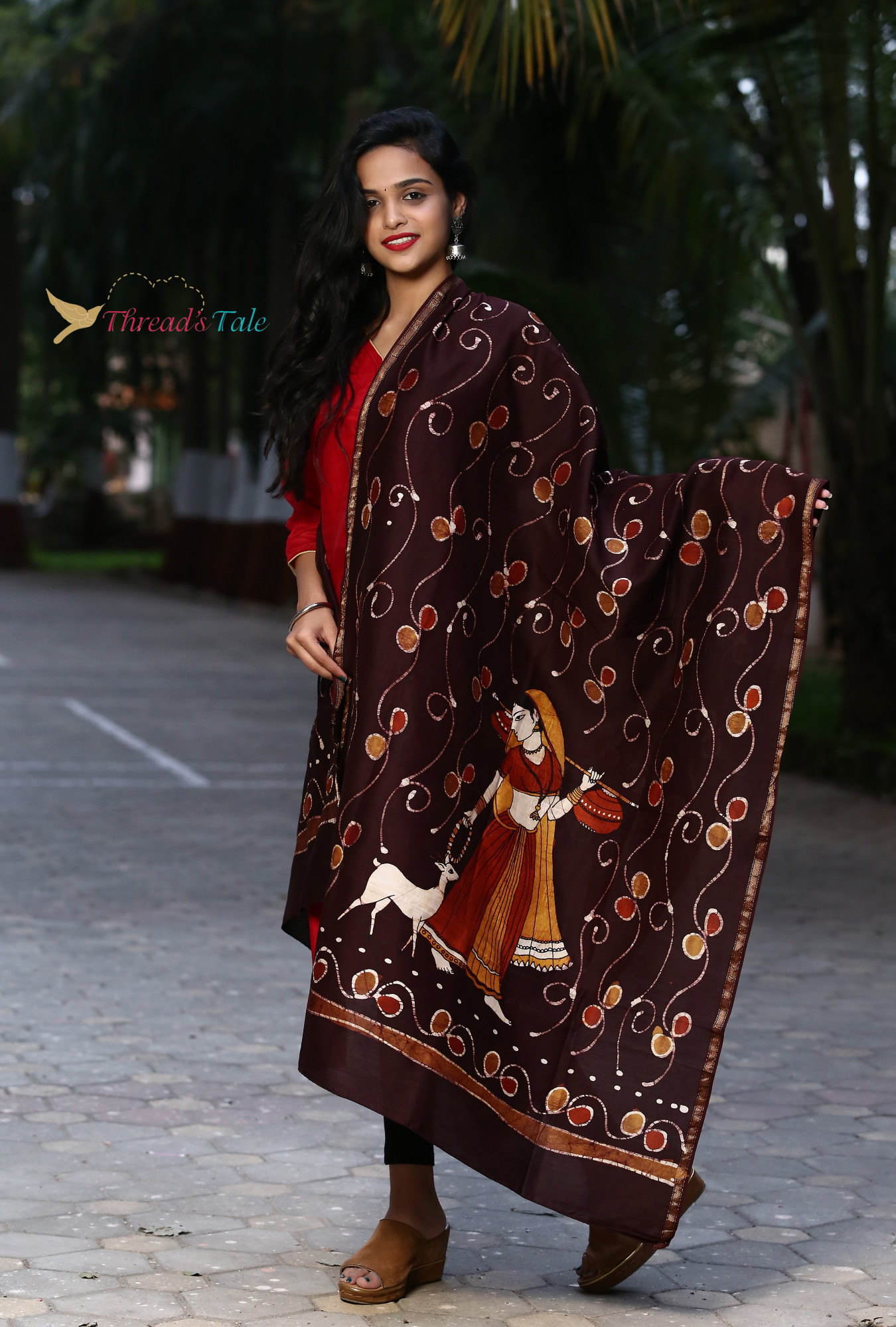 Brown Batik Hand Painted Handwoven Maheshwari Silk Dupatta