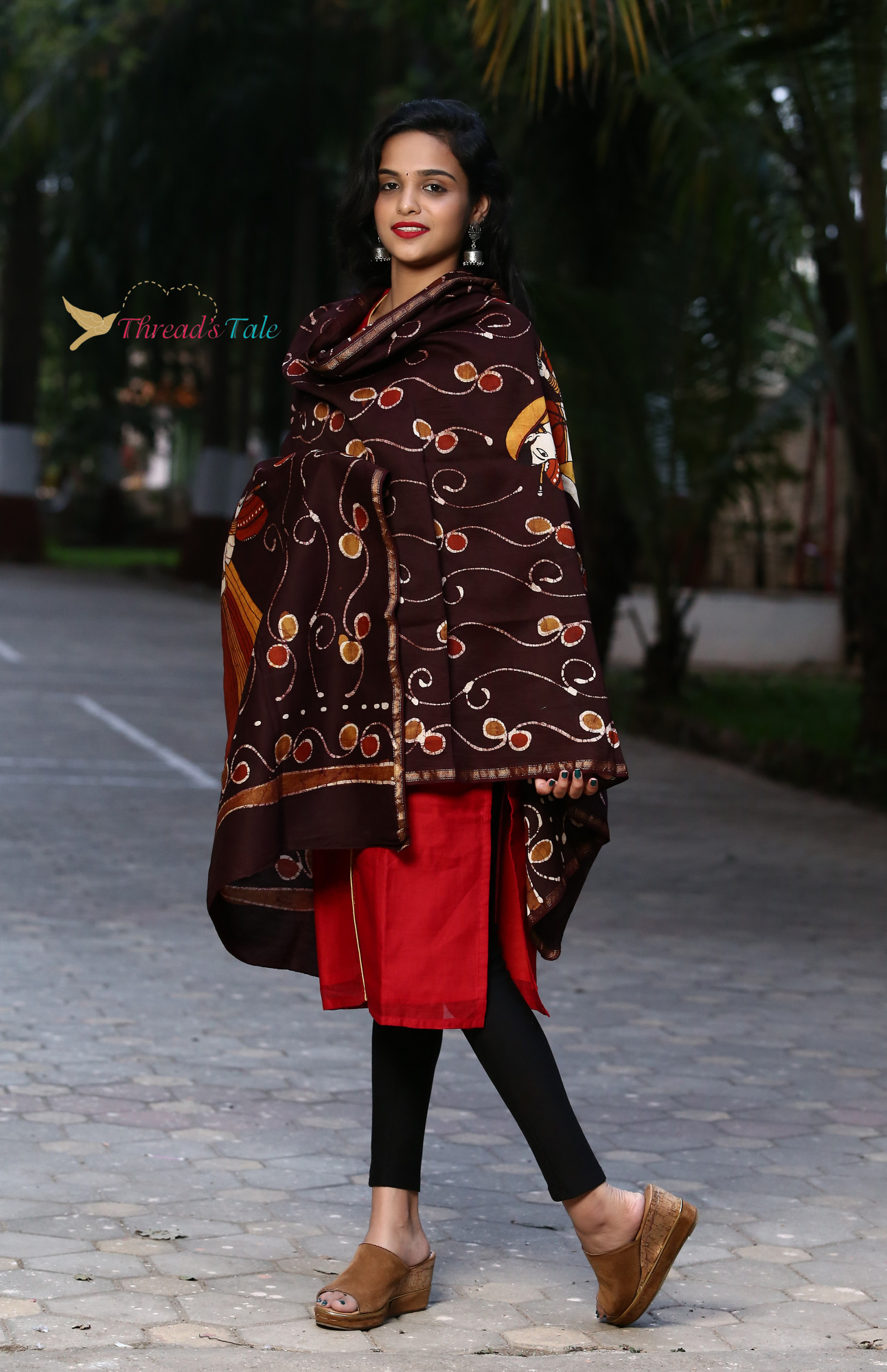 Brown Batik Hand Painted Handwoven Maheshwari Silk Dupatta