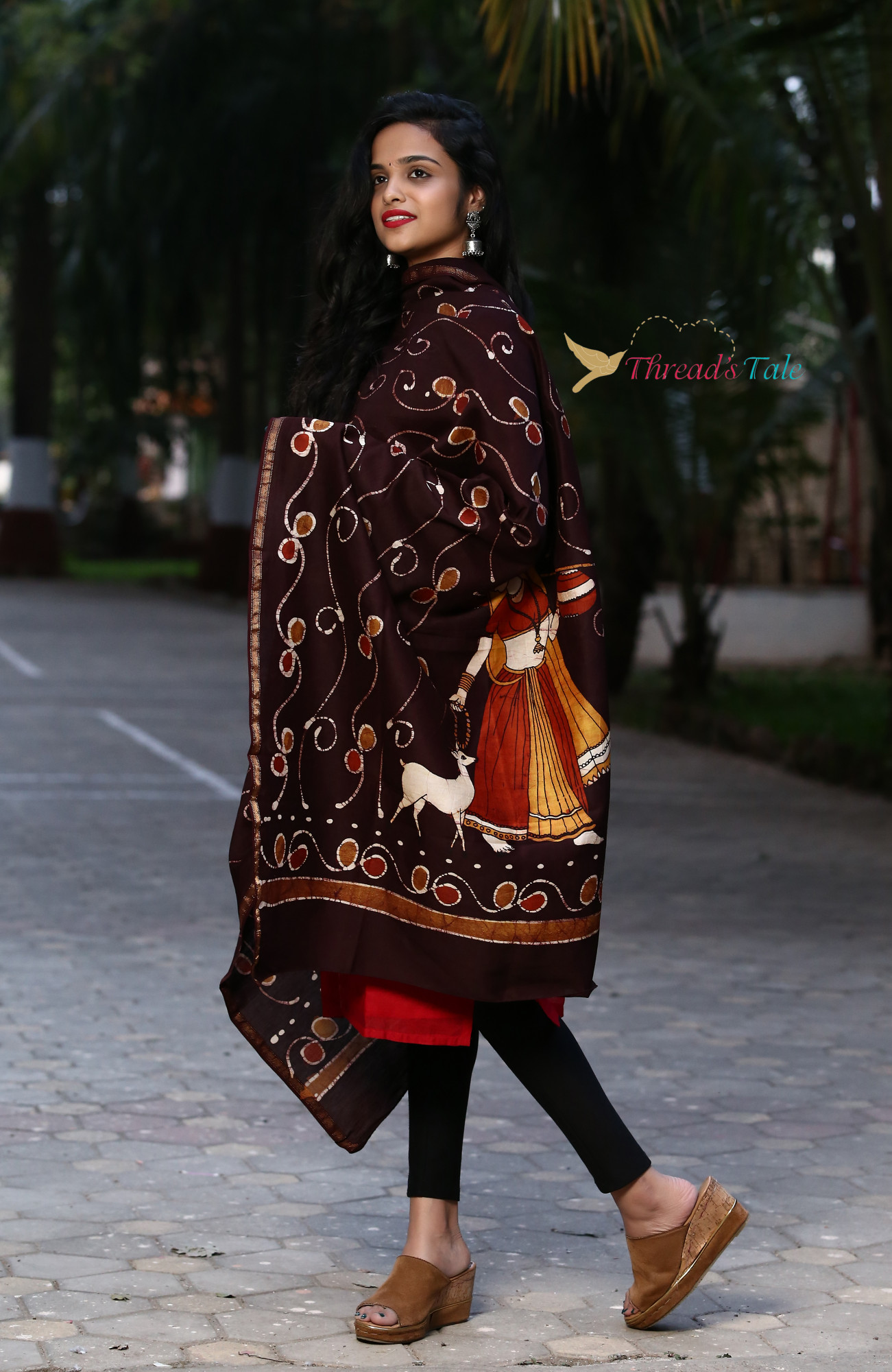 Brown Batik Hand Painted Handwoven Maheshwari Silk Dupatta